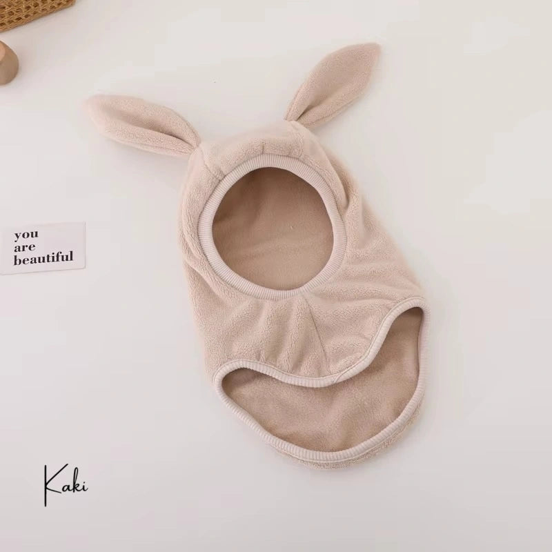 Cagoulă maro pentru bebeluși din lână cu urechi ascuțite, perfectă pentru a proteja capul și gâtul de frig în timp ce adaugă o atingere adorabilă.